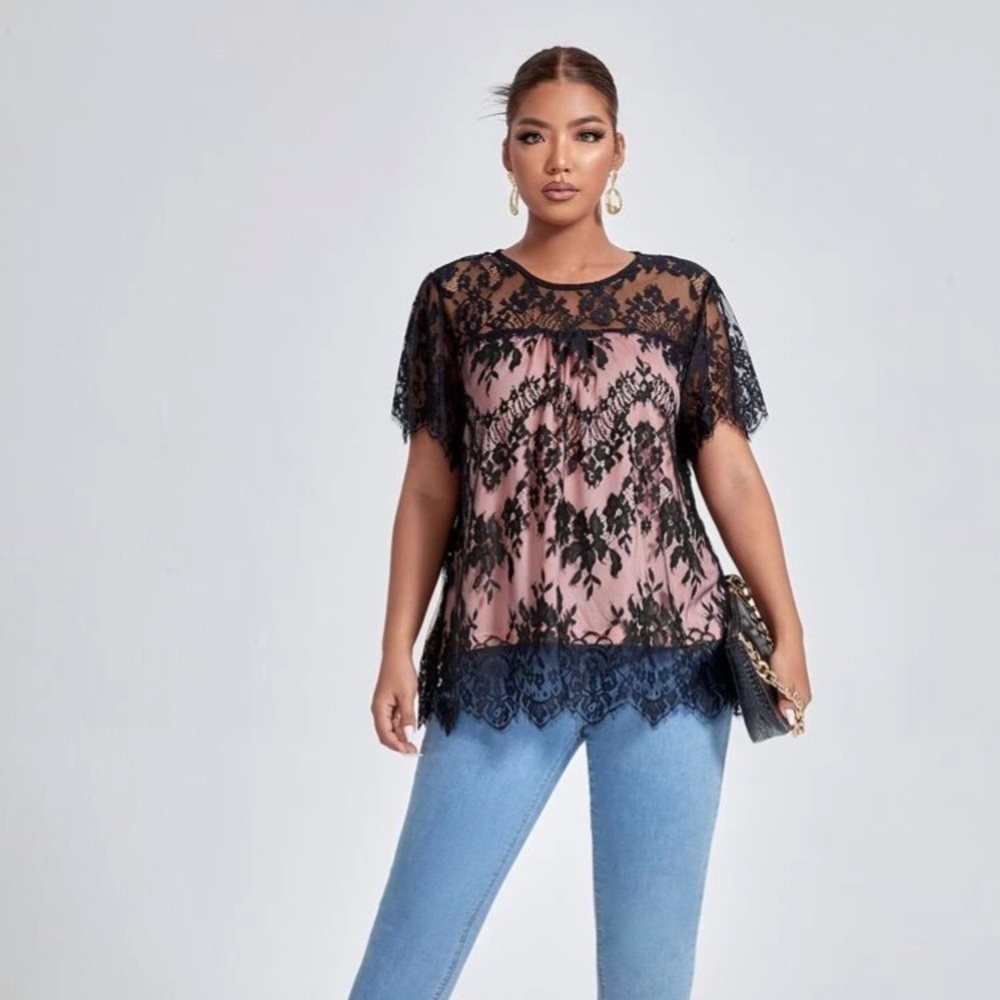 Plus Lace Chevron Hem Blouse